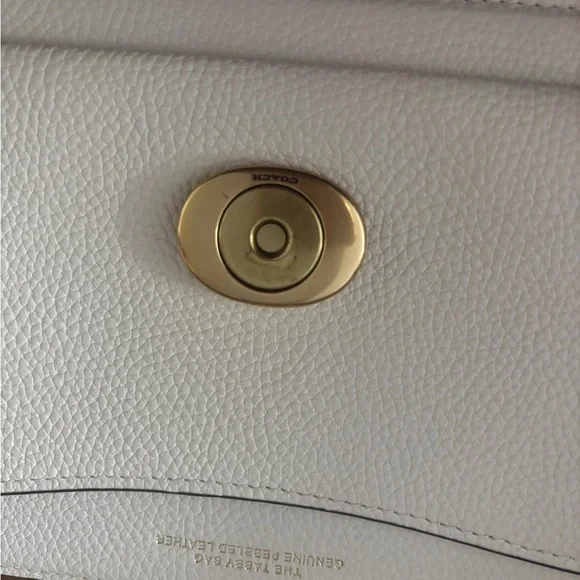 Coach Tabby Shoulder Bag 26 - Picture 8 of 11